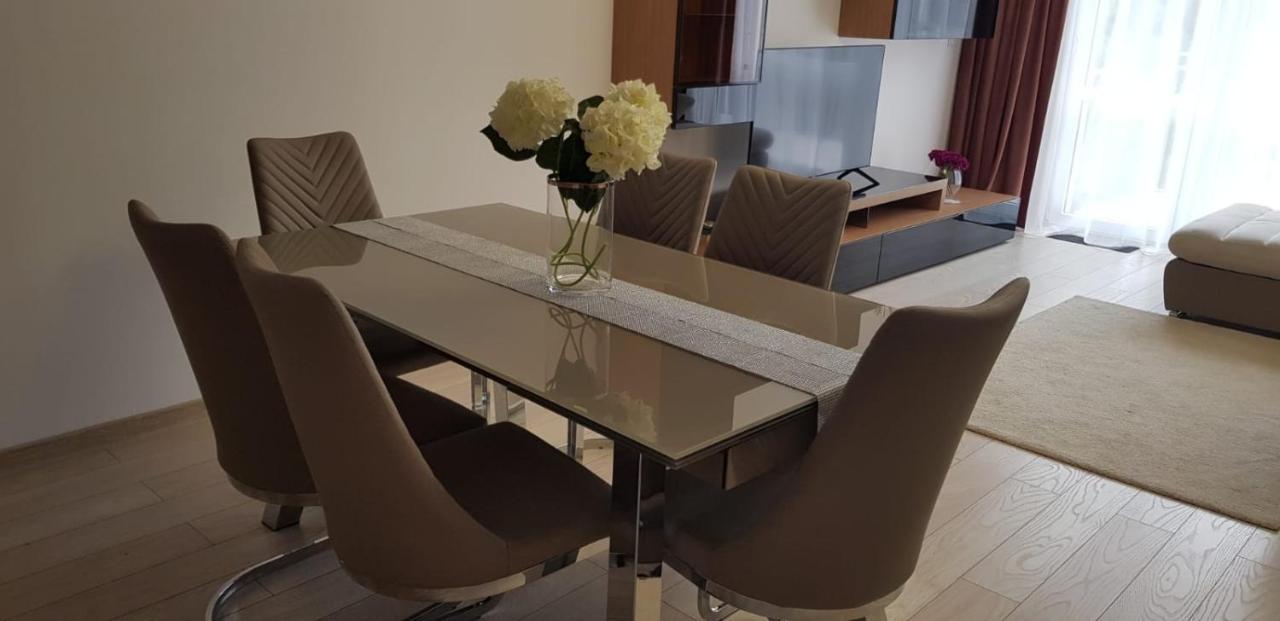 Elite Apartments ซินายา ภายนอก รูปภาพ